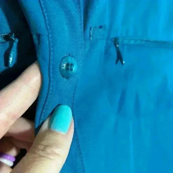 REI Sahara Long Sleeve Shirt. Teal, Size Large. Tons of pockets, vented back. - Picture 2 of 16